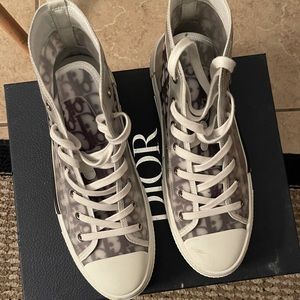 Dior sneaker